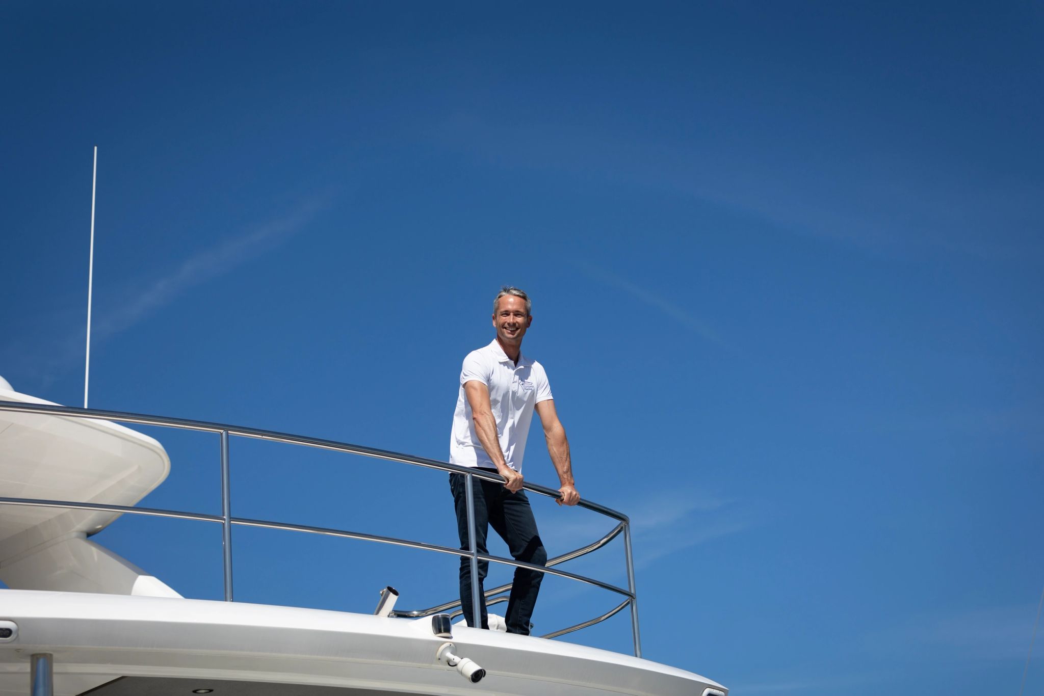 Le capitaine Joseph Rankin à bord d’un yacht, dans le port d’Ajaccio.