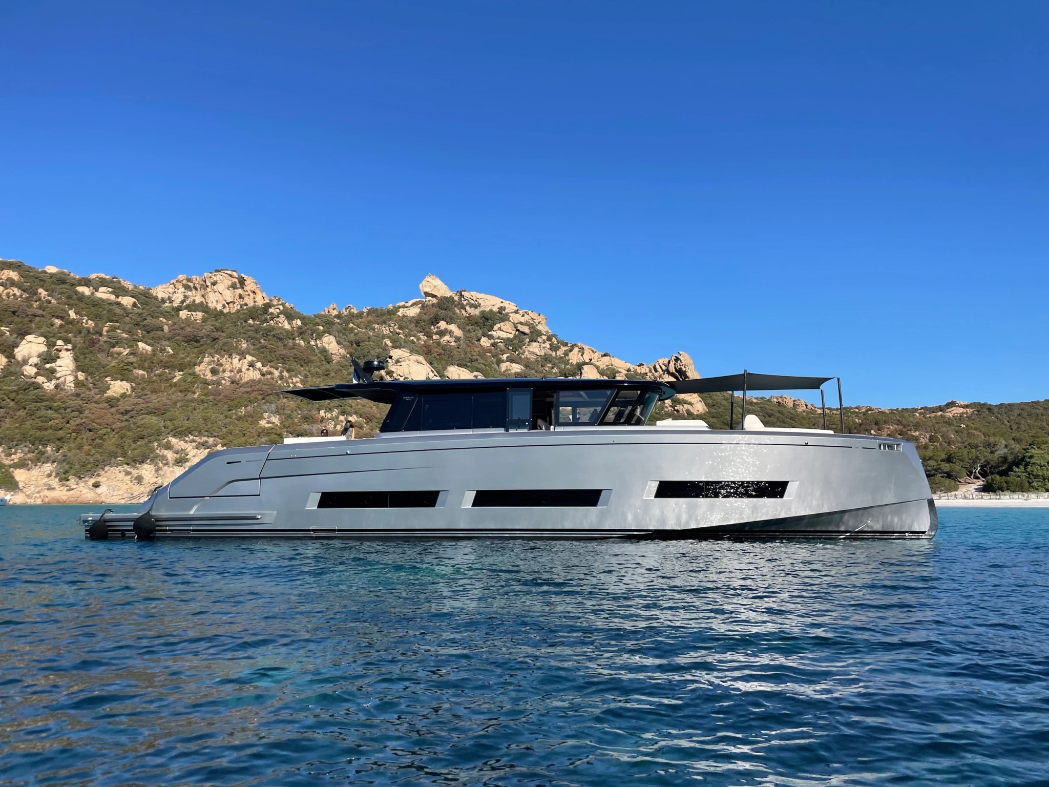 Pardo GT75 Get Lost at anchor in Corsica in a wild bay