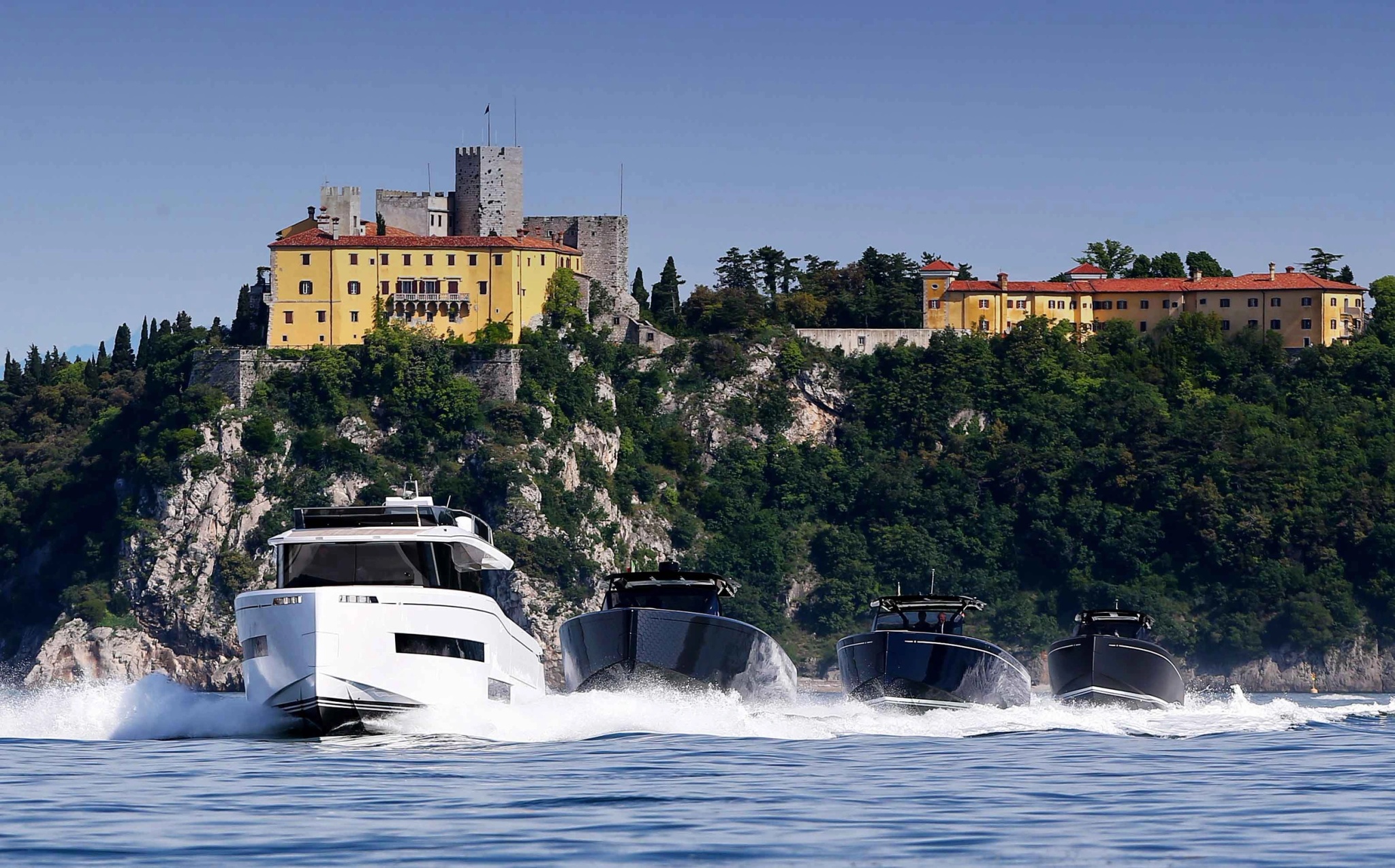 Pardo Yachts neufs et d’occasion en navigation en Méditerranée, disponibles à la vente